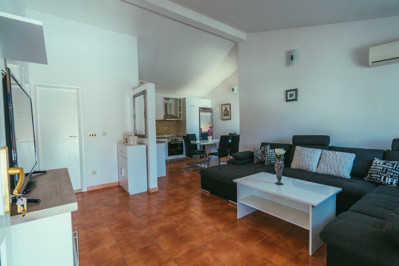 Villa Relax Veliki Drvenik Esterno foto