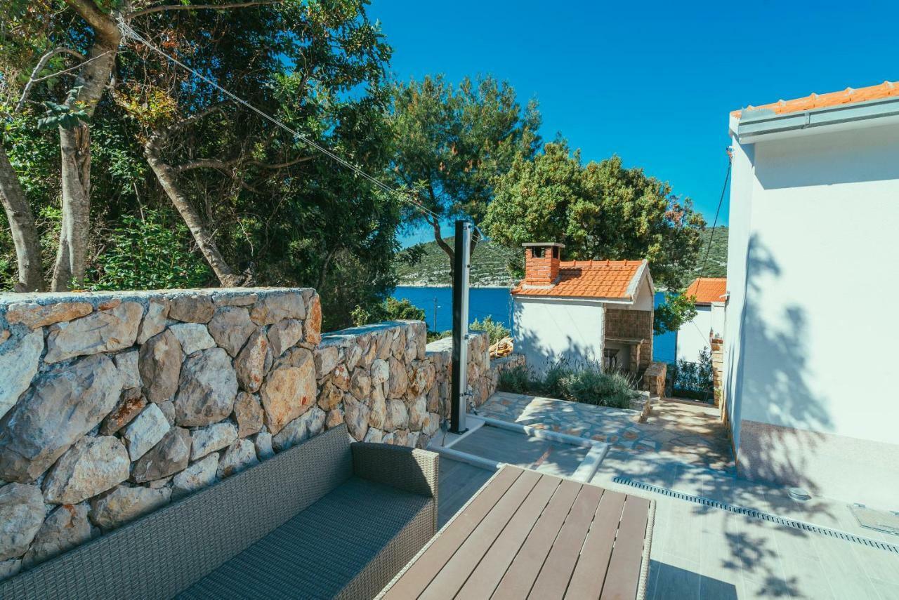 Villa Relax Veliki Drvenik Esterno foto